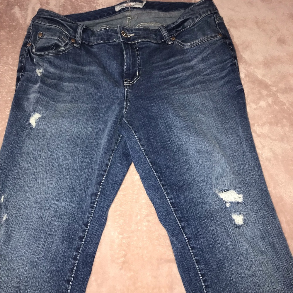🚫SOLD🚫TORRID• Slim Bootcut Ripped Jeans - Picture 4 of 7